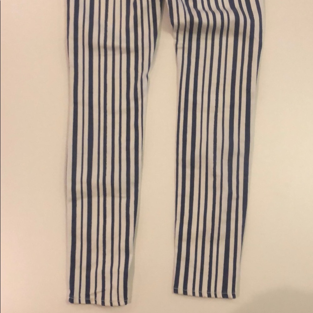 Jeans - Picture 7 of 7